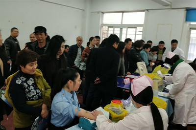 1521094701512680.jpg 无偿献血乡镇行 春意盎然热血浓_副本.jpg
