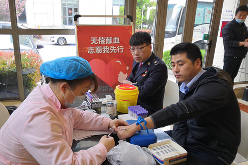 党史教育见行动 无偿献血我先行_副本.jpg