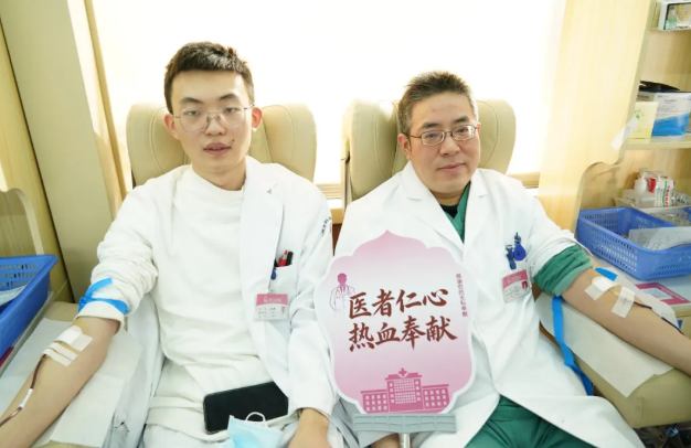 【图片】-7℃的清晨,他们为生命伸出臂膀 (4) 【图片】-7℃的清晨,他们为生命伸出臂膀 (4)